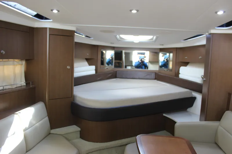 Slide: The Image of Sea Ray Sundancer 350 2014 - 53