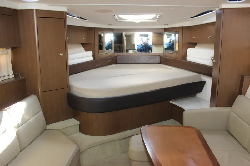 Slide: The Image of Sea Ray Sundancer 350 2014 - 54