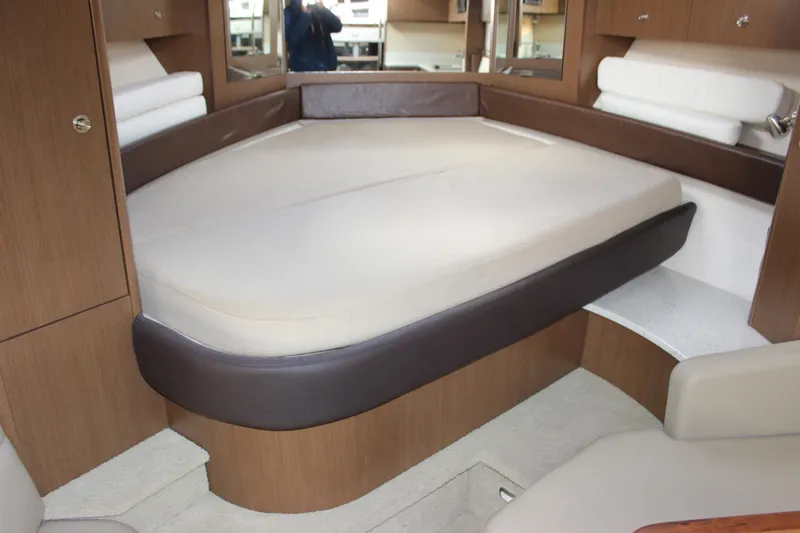 Slide: The Image of Sea Ray Sundancer 350 2014 - 56