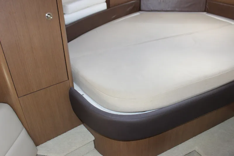 Slide: The Image of Sea Ray Sundancer 350 2014 - 59