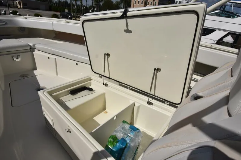 Slide: The Image of 2012 42 Hydra-Sports SF - A Salt Weapon - Forward Storage - 23