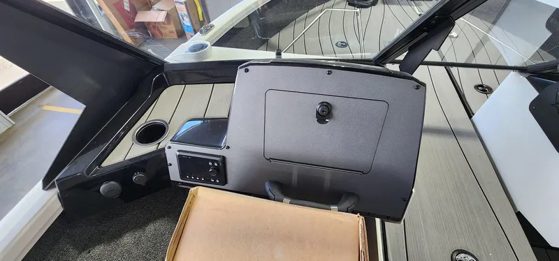 Slide: The Image of Vexus ADX180 2024 - 9