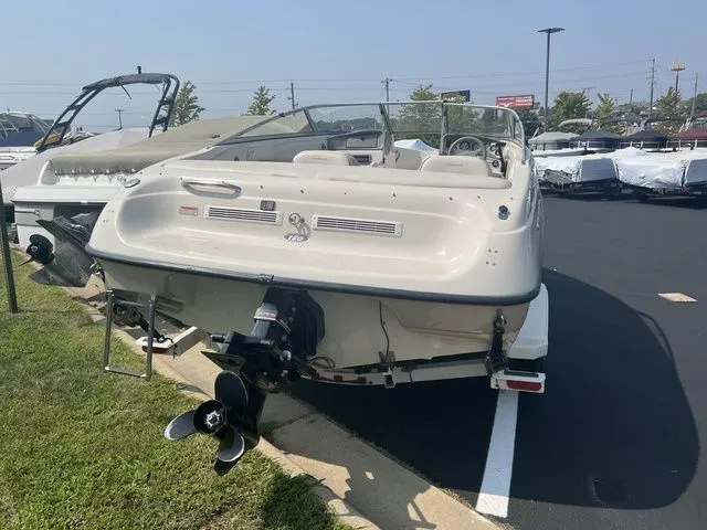 Slide: The Image of Crownline Boats 180 BR 1999 - 3