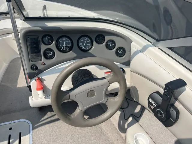 Slide: The Image of Crownline Boats 180 BR 1999 - 6