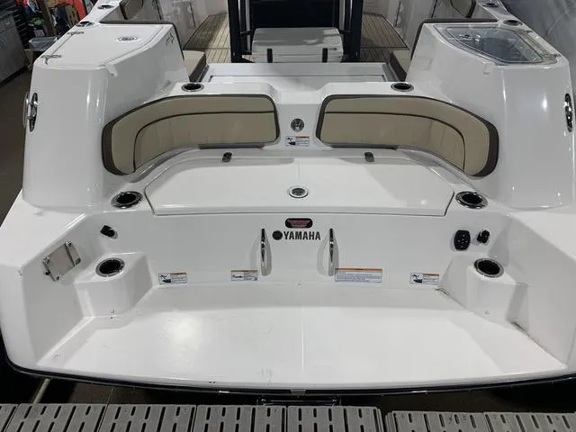 Slide: The Image of Yamaha 255 FSH Sport E 2023 - 4