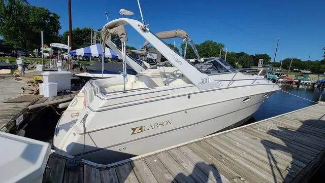 Slide: The Image of Larson Cabrio 300 1994 - 3