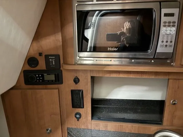 Slide: The Image of Cruisers 275 Express 2014 - 23