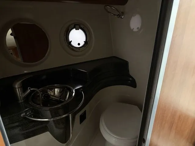 Slide: The Image of Cruisers 275 Express 2014 - 25