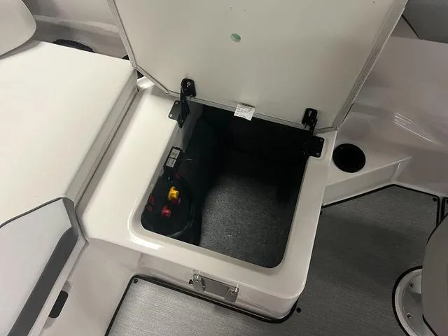 Slide: The Image of Yamaha SX220 2024 - 10