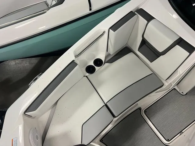 Slide: The Image of Yamaha SX220 2024 - 23