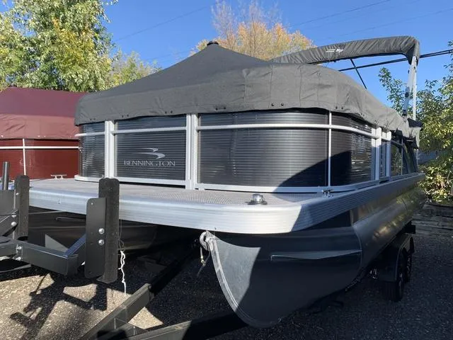 Slide: The Image of Bennington 20 SL - L Bench - Pontoon 2024 - 1