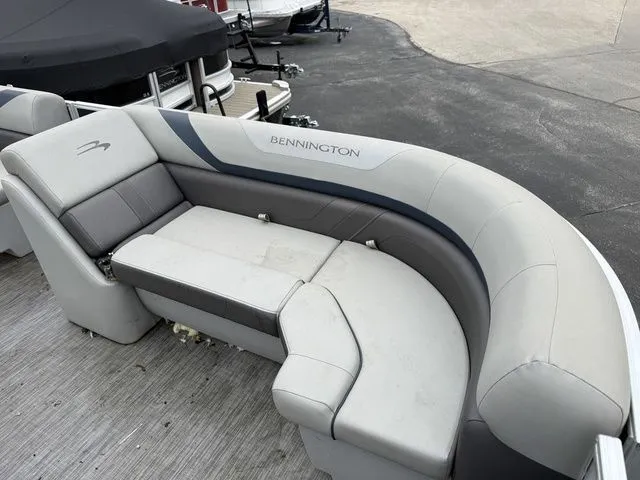 Slide: The Image of Bennington 21 SSNPXAPG 2021 - 8