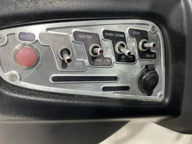 Slide: The Image of MasterCraft X55 2009 - 21