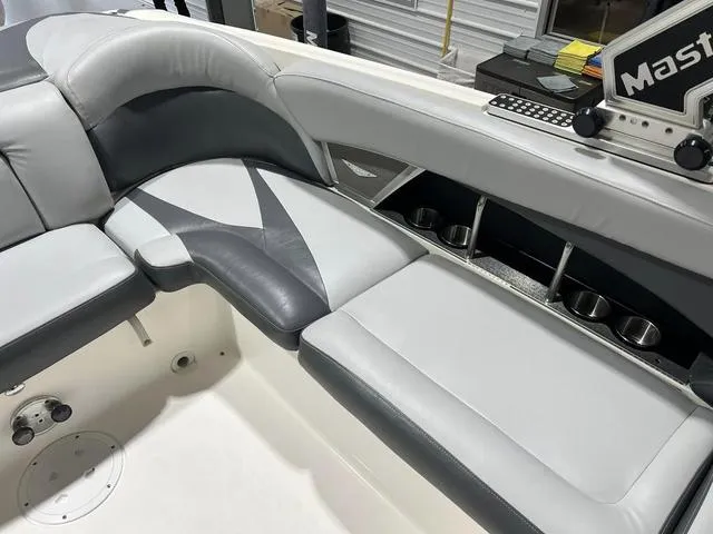 Slide: The Image of MasterCraft X55 2009 - 8