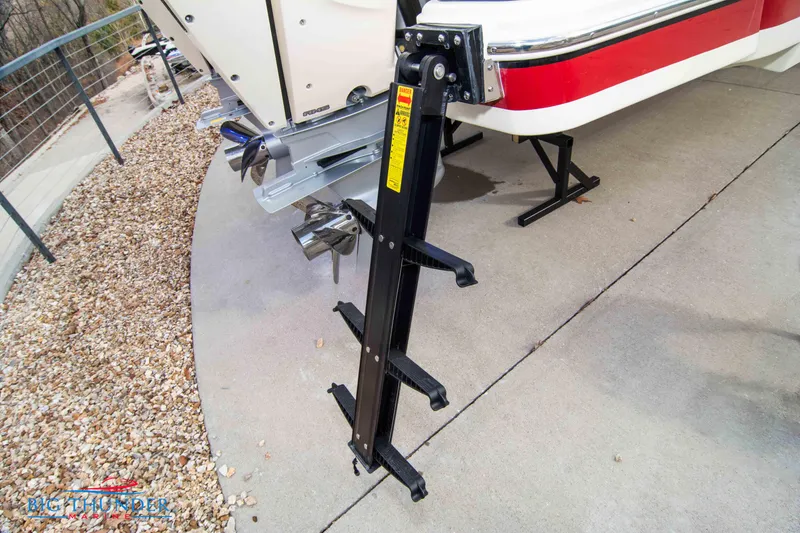 Slide: The Image of Chris-Craft CALYPSO 35 CP 2024 boat with extended boarding ladder. - 14