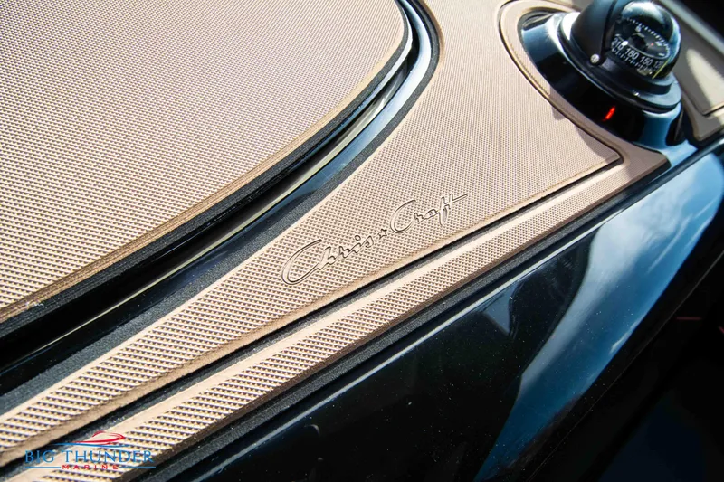 Slide: The Image of Chris-Craft Calypso 35 2024 - 62