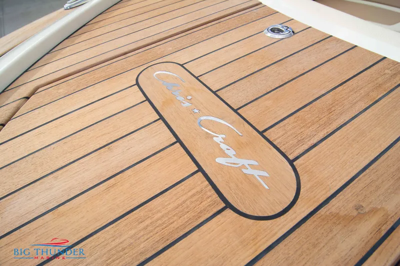 Slide: The Image of Chris-Craft Calypso 35 2024 - 79