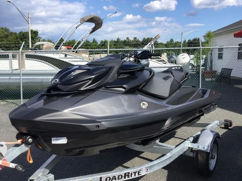 Slide: The Image of Sea-Doo RXP-X 300 2023 - 4