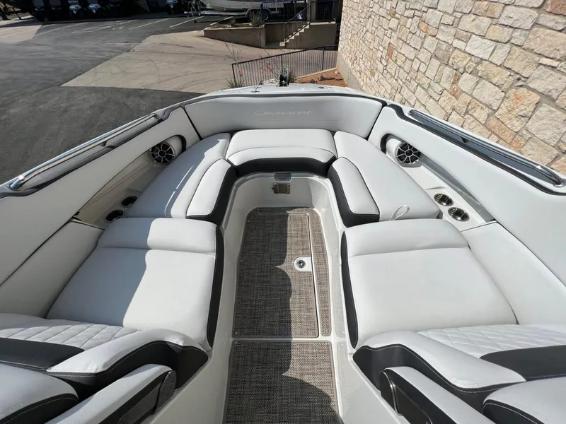 Slide: The Image of Crownline Boats E305 2024 - 15