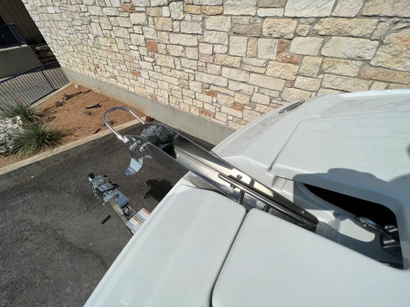 Slide: The Image of Crownline Boats E305 2024 - 16