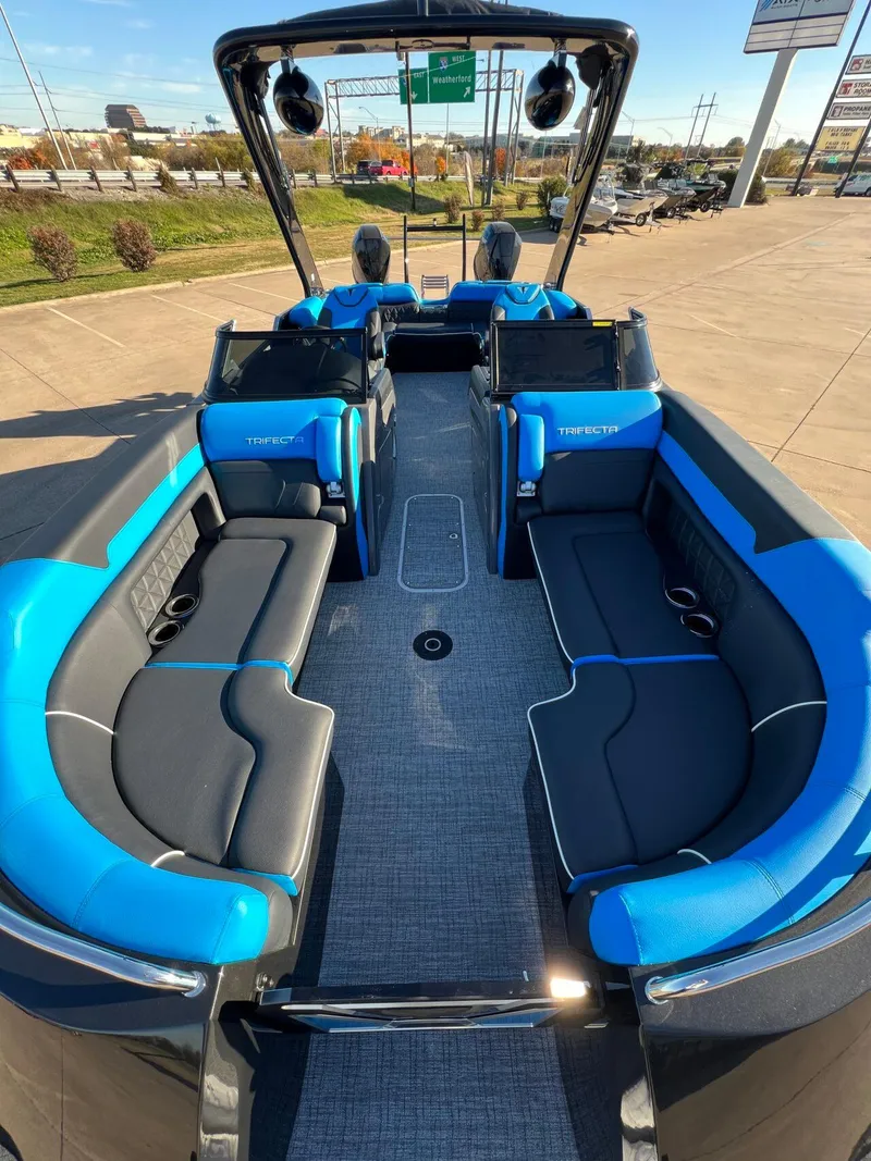 Slide: The Image of Trifecta 25Sport C9 DC 3.0 2024 - 3