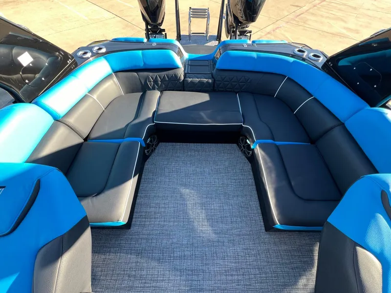 Slide: The Image of Trifecta 25Sport C9 DC 3.0 2024 - 8