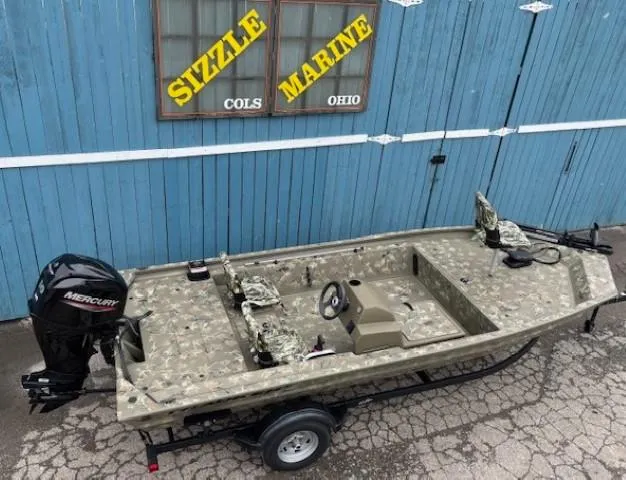 Slide: The Image of Tracker Grizzly 1754 SC 2024 - 5