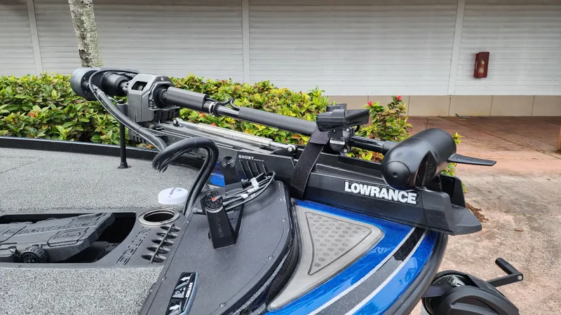 Slide: The Image of 2024 Nitro Z20 Pro boat with Lowrance trolling motor and advanced fishing equipment. - 4