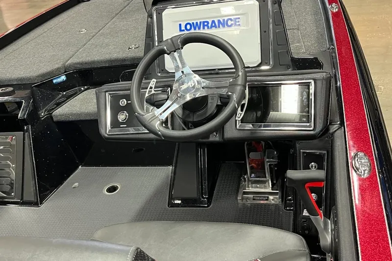Slide: The Image of 2024 Ranger Z520R Ranger Cup Equipped boat cockpit with Lowrance electronics. - 7