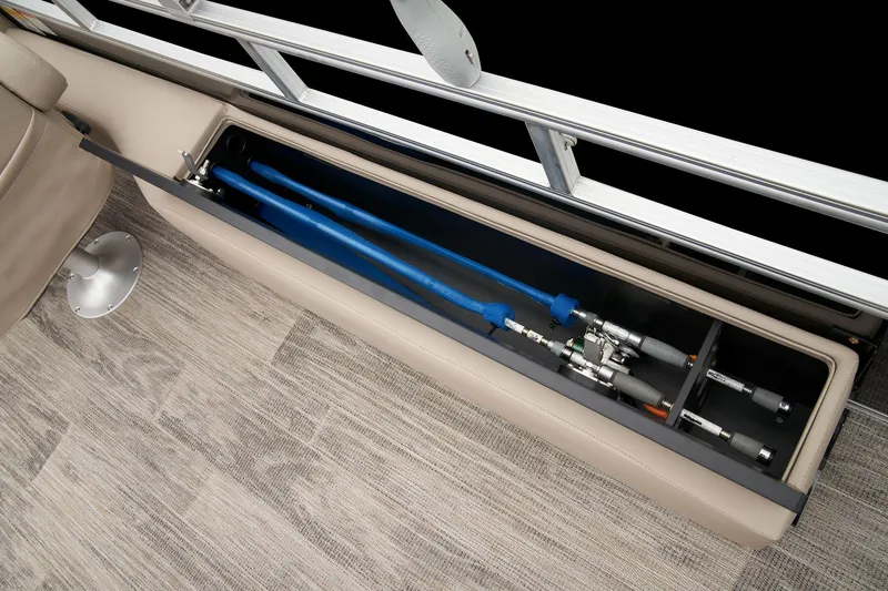 Slide: The Image of Ranger Reata 220FC 2024 - 60