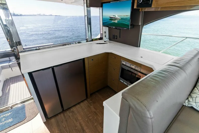 Slide: The Image of 2018 Cruisers 45 Cantius 'Royal Speerit III' - 15