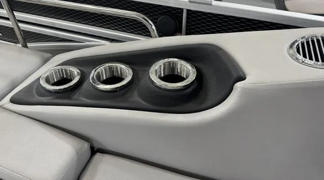 Slide: The Image of 2024 Bennington 23 LSB boat cup holders and seating detail. - 42
