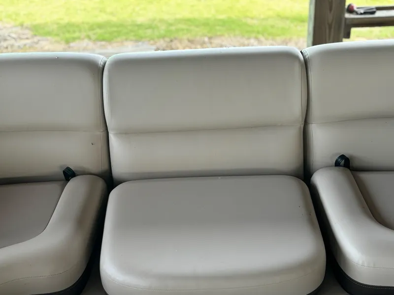 Slide: The Image of Crest Caribbean LX 250SLRC CP3 2024 - 5