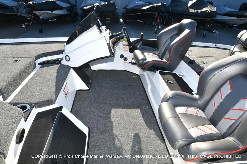 Slide: The Image of Nitro Z20 SC PRO PACK 2022 - 10