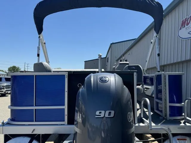 Slide: The Image of 2024 Bennington 20 SVF pontoon boat with Yamaha 90 engine, rear view. - 23