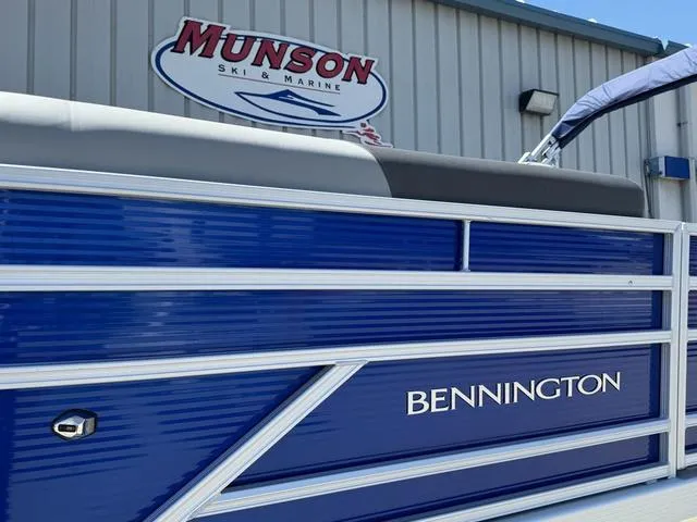 Slide: The Image of 2024 Bennington 20 SVF boat at Munson Ski & Marine dealership. - 3