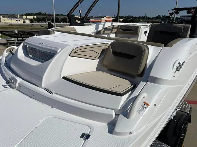 Slide: The Image of Hurricane SS205-IO 4.5 MPI 2024 - 17