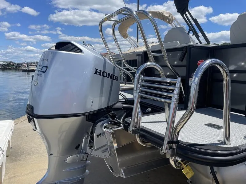 Slide: The Image of Sylvan Mirage X3 PartyFish 2024 - 6