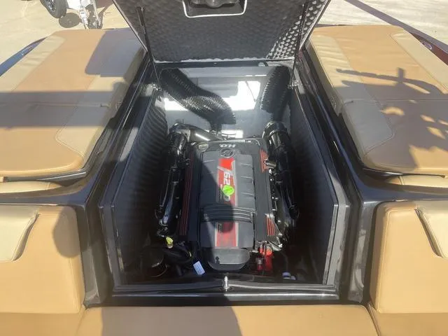 Slide: The Image of 2023 Heyday WT-2DC boat engine compartment with open hatch. - 10