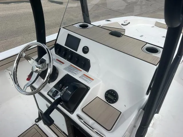 Slide: The Image of Yamaha 190 FSH Sport 2024 - 9