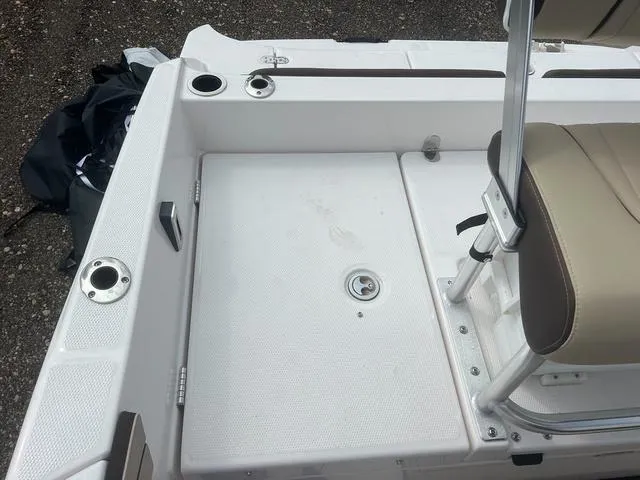 Slide: The Image of Yamaha 190 FSH Sport 2024 - 13