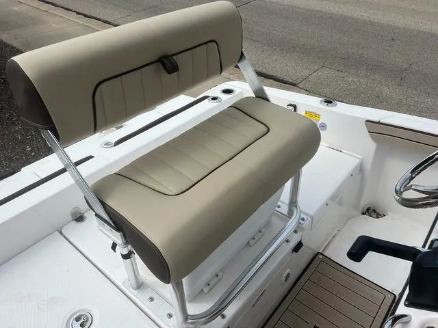 Slide: The Image of Yamaha 190 FSH Sport 2024 - 8