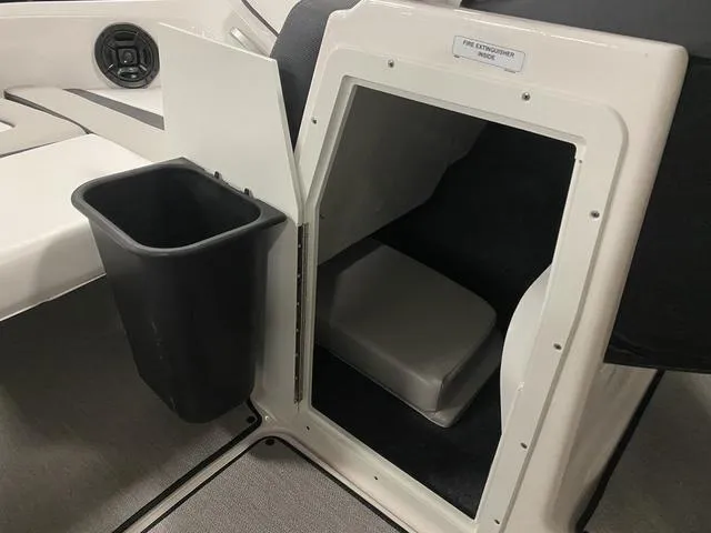 Slide: The Image of Yamaha SX195 2024 - 19