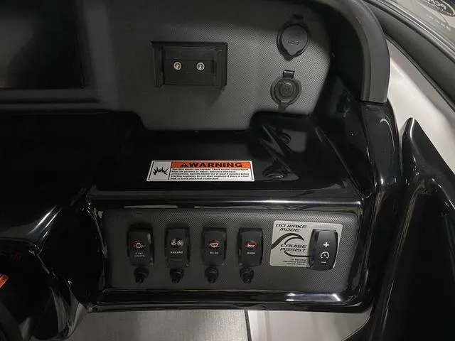 Slide: The Image of Yamaha SX195 2024 - 16