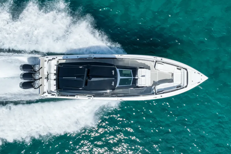 Slide: The Image of Nortech 450 Sport 2024 - 17