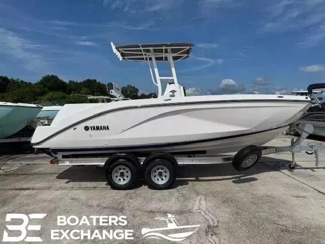 Slide: The Image of Yamaha 220 FSH Sport 2024 - 1