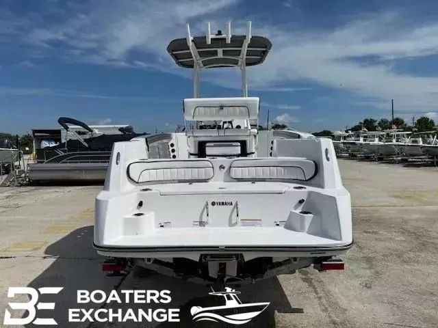 Slide: The Image of Yamaha 220 FSH Sport 2024 - 2