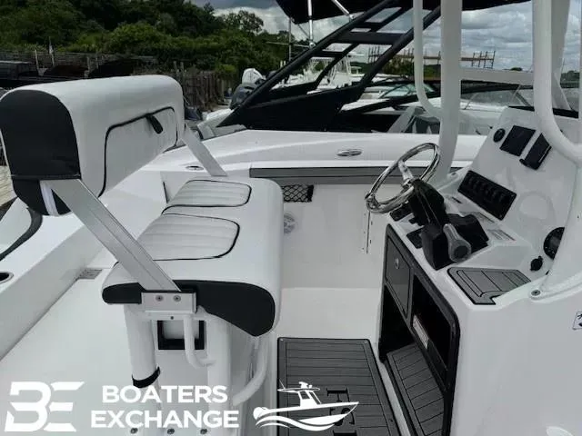 Slide: The Image of Yamaha 220 FSH Sport 2024 - 3