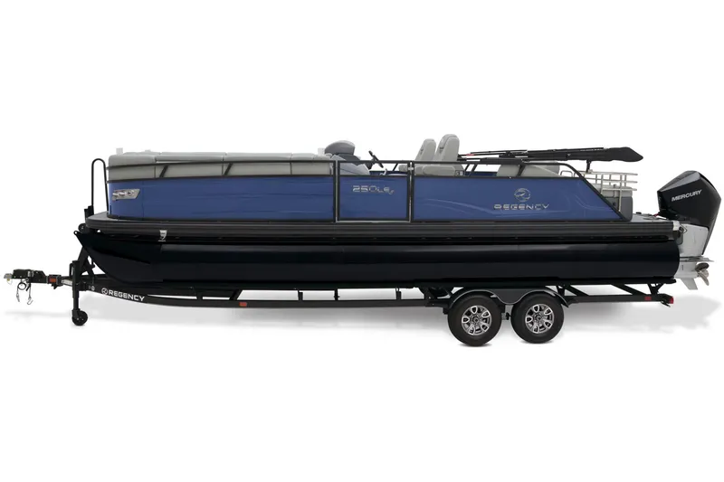 Slide: The Image of Regency 250 LE3 Sport 2024 - 17