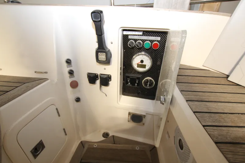 Slide: The Image of Engine panel S helm - 15